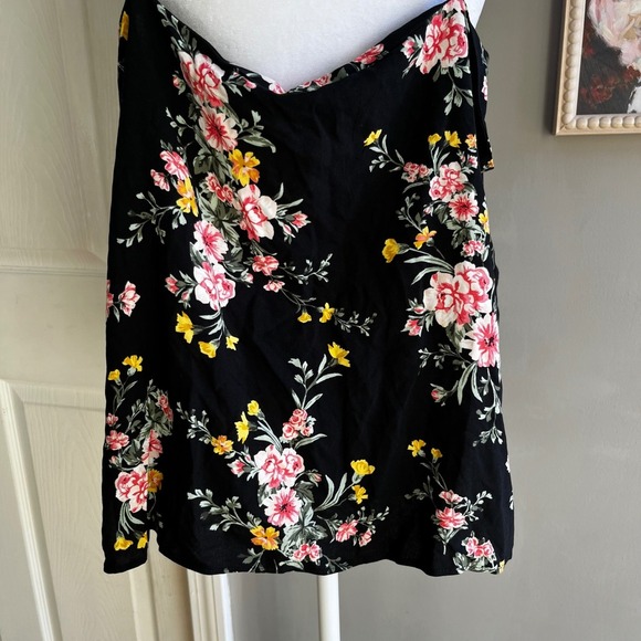 Black Floral Cami NWT Spaghetti Srraps XXL Preppy Whimsical Whimsygoth Babydoll - Picture 6 of 8